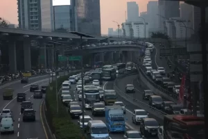 “Macet Makin Meresahkan, Ini Tips Aman Menghindari Aksi Begal Mobil!”