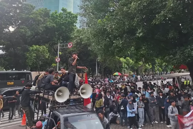 Pemuda-pemuda Bersatu untuk Menuntaskan Kasus Harun Masiku: KPK Dapat Dukungan Penuh!