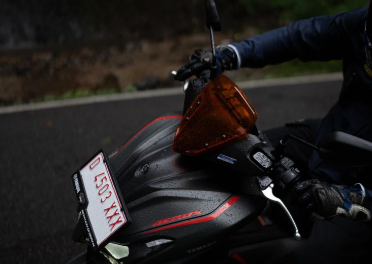 "Trik Mutakhir Penuh Manfaat Fitur Y-Shift di Aerox Turbo 2025 untuk Tingkatkan Kinerja Akselerasi dan Deselerasi"