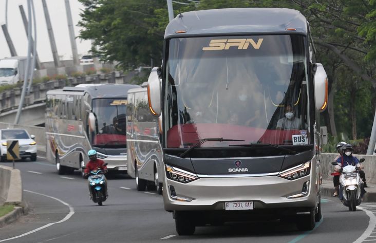 Tahun 2024, Transportasi Bus Masih Menjadi Pilihan Favorit dengan 300.000 Penumpang Terdaftar
