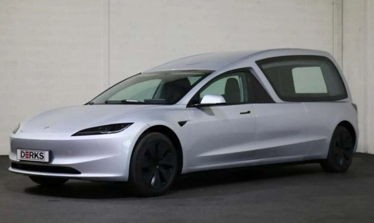 “Kontroversi Tesla Model 3 sebagai Mobil Jenazah: Apa yang Terjadi?”