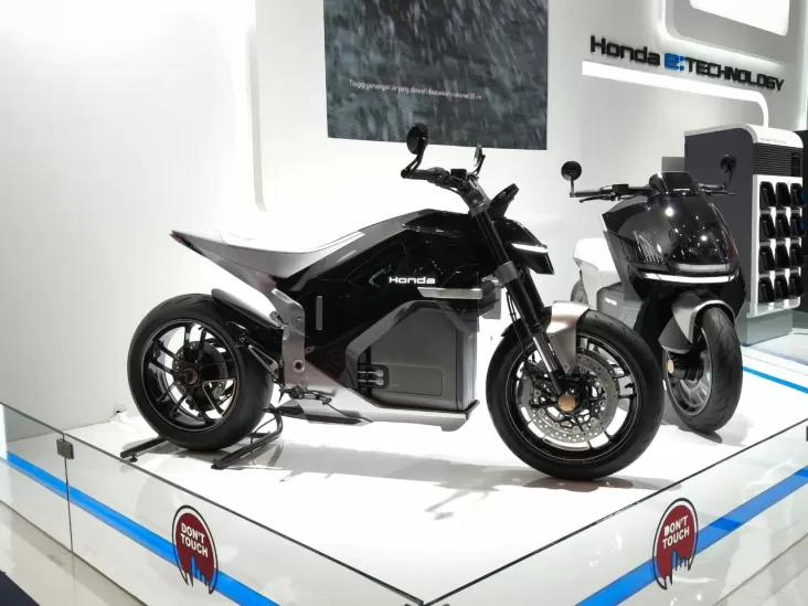 “Antusiasme Pengunjung IIMS 2025 Meningkat, Motor Honda Tidak Dijual Jadi Incaran!”
