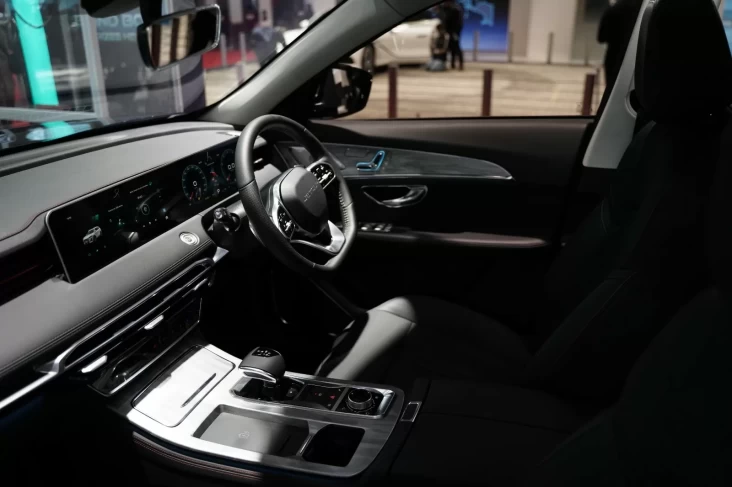 “JETOUR X70 Plus: Kecanggihan yang Tak Tertandingi di Antara Merek Lain”