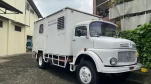 Kisah Truk Ajaib Mercy Bagong yang Berasal dari Tanjung Priok