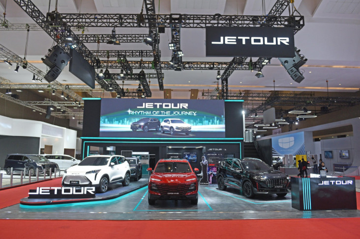 Jetour X50e, Mobil Listrik Ternama di IIMS 2025