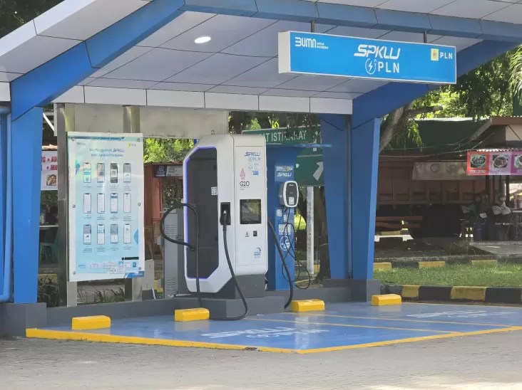 PLN Siapkan SPKLU 3 Kali Lebih Besar untuk Pemudik Lebaran 2025, Sediakan Layanan Spesial untuk Pemudik Mobil Listrik!
