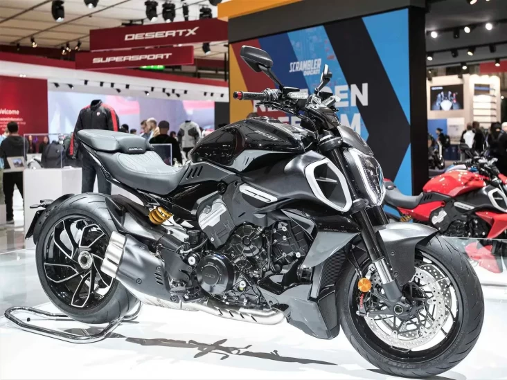 Mesin V4 700cc Buatan QJMotor Dilengkapi Dengan Fitur Terbaru, AMT