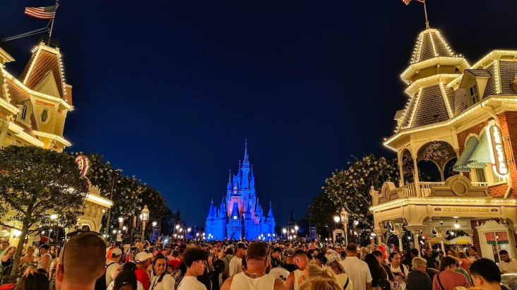 Kanada Siap Menghadapi Kerugian Besar, Warganya Menolak Berlibur ke AS dan Ekonomi Amerika Terancam Kehilangan Rp33 Triliun