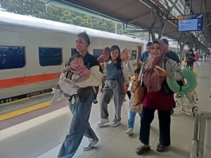 “KAI Catat Rekor Layanan, Lebih dari 29 Juta Pelanggan Diangkut Selama Libur Lebaran 2025”