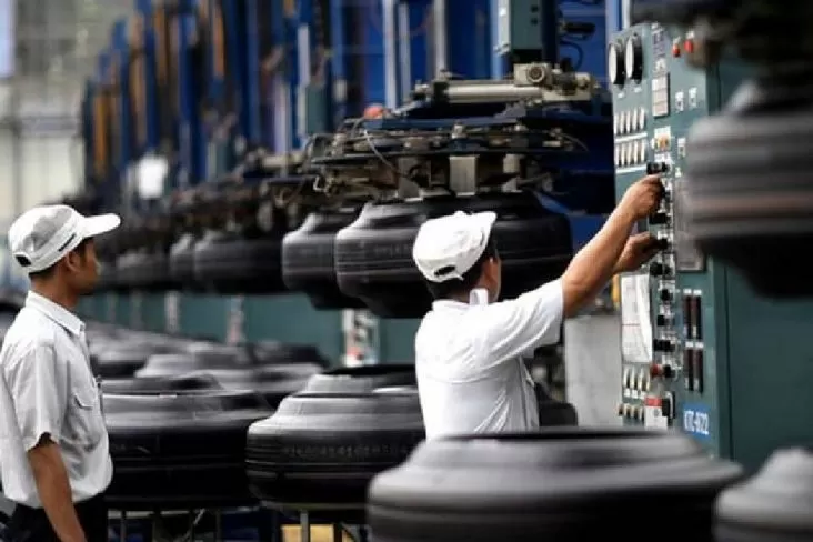 "Revitalisasi Industri Tantangan Berat untuk Wamen BUMN Akibat Kebijakan Terbaru Trump"