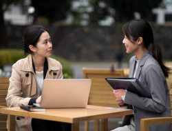 Kata “Um” Saat Berhenti Berkata Bisa Jadi Tanda Penurunan Kognitif