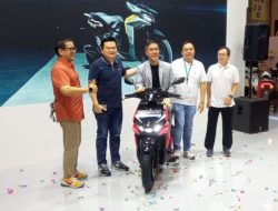 Indomobil eMotor Sprinto Diluncurkan di GJAW 2025, Jarak Tempuh 110 Km dengan Harga Terjangkau