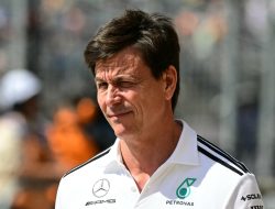 Wolff Bocorkan Penjualan Sahamnya di Mercedes F1 ke CEO CrowdStrike