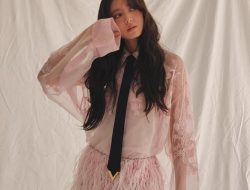 9 Gaya OOTD Lee Se Young dalam The Story of Park’s Marriage Contract