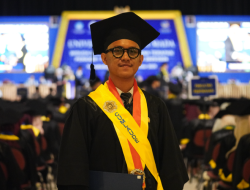 Dari Buton ke UGM, Ridho Lulus Terbaik dengan IPK 3,94