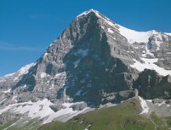 EIGER Kuatkan Pelestarian Tebing Citatah 125, Warisan Panjat Tebing Indonesia