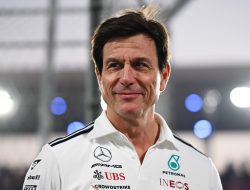 Toto Wolff Minta Maaf ke Red Bull Usai Insiden di Pit Lane