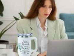 Tumbler, Simbol Gaya Hidup Ramah Lingkungan: Sejarah, Fungsi, dan Tren Terkini