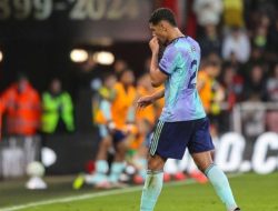 Mayoritas berbalas dendam, jadwal sulit Arsenal tetap di puncak klasemen
