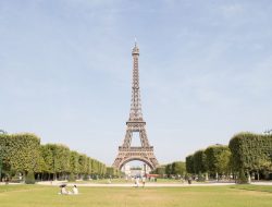 Sejarah Menara Eiffel: Dulu Dianggap Aib Kota Paris dan Diolok-olok