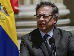 Presiden Kolombia akan Bertemu Trump di Tengah Ancaman AS