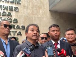 Roy Suryo Kritik, Ada yang Mengalir Sebelum Eggi Temui Jokowi, Ungkap Polisi Aktif Ikut ke Sumber