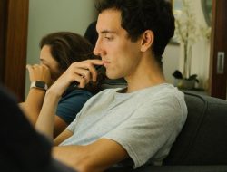 100+ Kata-Kata Sedih tentang Putus Cinta