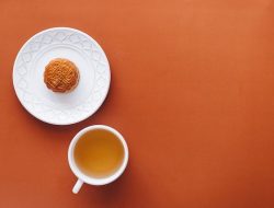 Cara Makan Kue Bulan Ala Tionghoa Saat Imlek 2026
