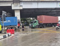 Budaya melanggar lampu merah berkembang di “jalur tengkorak” Cilincing