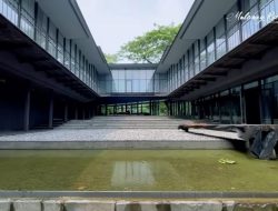 10 lokasi rumah mewah Fitri Salhuteru dengan sungai di tengah ruangan