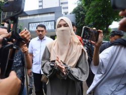 5 Berita Terpopuler: Permintaan Maaf Inara Rusli dan Pemeriksaan Wardatina Mawa