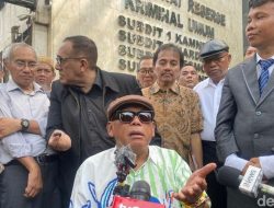 Marah Dituduh Dibeli Jokowi, Eggi Sudjana Laporkan Roy Suryo ke Polisi: Harga Diri Diinjak