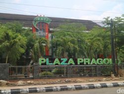 Plaza Pragolo Pati Sepi, Ristiyati Bertahan Jualan Sendiri