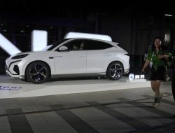 Berapa hemat SUV hybrid Tiongkok, dan ini alasan Denza B5 layak dibeli di Indonesia 2026