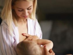 12 makanan tinggi kalori untuk tambah berat badan bayi