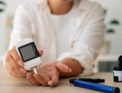 Dr. Husam, Bagaimana Menyesuaikan Dosis Obat Diabetes Saat Puasa?