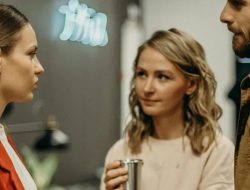 50 Kata Sindiran Untuk Orang Sok Benar, Bikin Jleb!