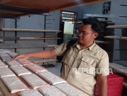 Produsen Tahu-Tempe Kebingungan Hadapi Kenaikan Harga Kedelai dan Plastik