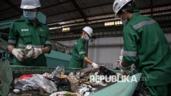 Sampah di Pinrang Jadi Penghasilan Warga