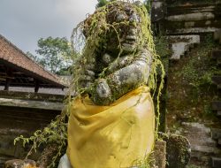 Pujawali Menggugah di Pura Bhujangga Waisnawa Bali, Bupati Ajak Jaga Budaya