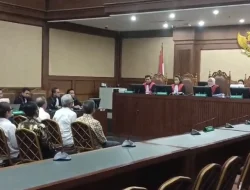 Korupsi Izin TKA, 8 Mantan Pejabat Kemnaker Didakwa 4-9,5 Tahun Penjara